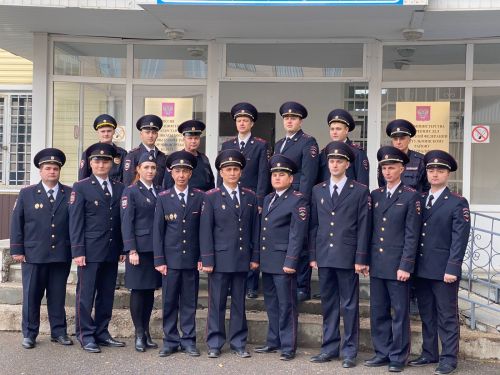 В полицию из роддома: бугульминец Алексей Спиридонов - потомственный участковый