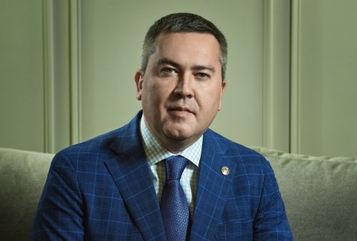 Линар Закиров поздравил бугульминцев с Новым годом