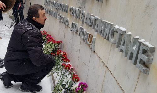 Бугульминцы возложили цветы к памятнику воинам-интернационалистам, погибшим в Афганистане