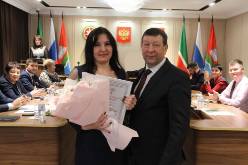 На заседании медсовета Бугульминской ЦРБ наградили отличившихся сотрудников