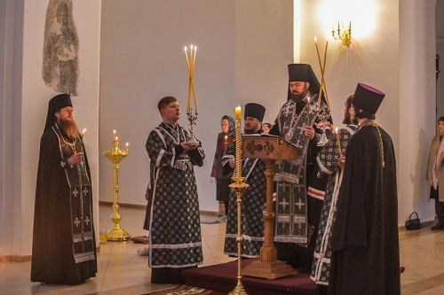 Епископ Мефодий совершил утреню с чтением Великого канона преподобного Андрея Критского в Казанско-Богородицком монастыре Бугульмы