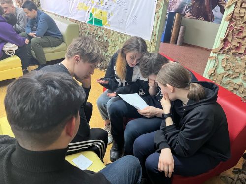 Педагоги центра «Форпост» провели интеллектуальную игру для новичков второй роты