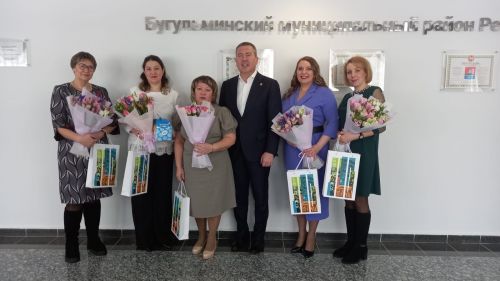 В преддверии Международного женского дня в Бугульме поздравили жен и матерей мобилизованных горожан