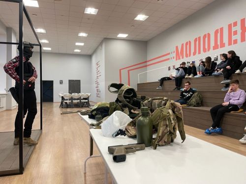 Бугульминцам продемонстрировали средства индивидуальной бронезащиты