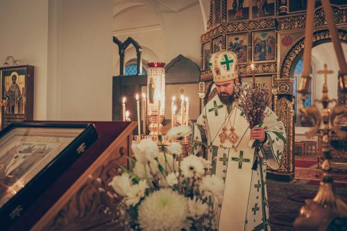В канун Вербного Воскресенья в монастыре Бугульмы совершили Всенощное бдение