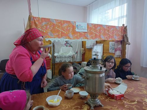 Развлекательную программу «Чудеса в русской избе» провели в Бугульминском районе