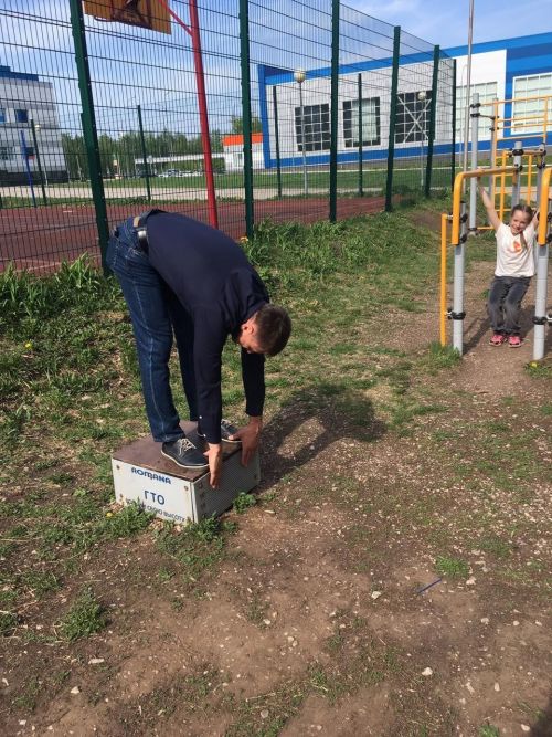 В спортивной школе «Факел» ребята приступили к сдаче переводных нормативов