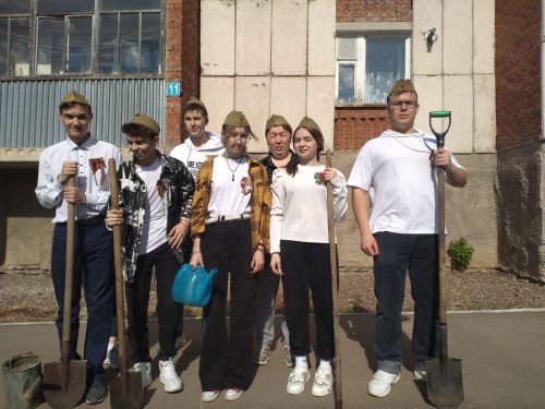 В Бугульминском районе провели общепоселковый субботник