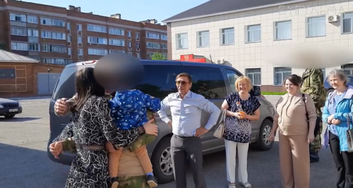 Два бойца из Бугульмы приехали домой в краткосрочный отпуск из зоны СВО