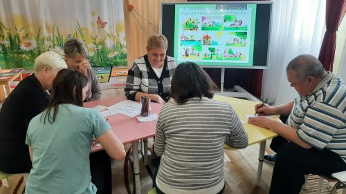 В Бугульме продолжает работать Школа ответственного родителя