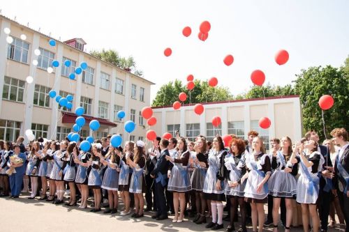 Сегодня выпускники Бугульмы сдают ЕГЭ по биологии и английскому языку