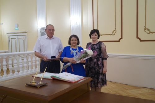 В Бугульме семью Неклюдовых поздравили с золотым юбилеем совместной жизни