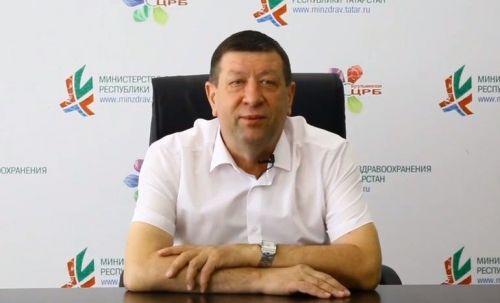 Главный врач Бугульмы поздравил коллег с Днем медицинского работника