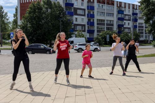 Спортивная тренировка, мастер-классы и дискотека: Бугульма отметила День молодежи