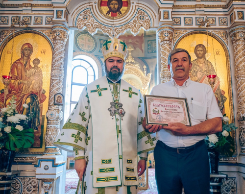 Бугульминца наградили за усердные труды во благо Альметьевской епархии