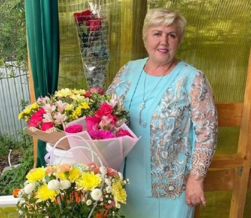 Легендарная работница Бугульминского механического завода отметила 70-летний юбилей
