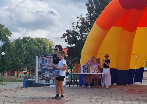 Женсовет Бугульмы помог собраться в школу ребятам из малоимущих и многодетных семей