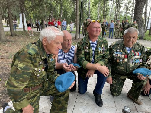 В Бугульме отмечают 93-ю годовщину с даты основания Воздушно-десантных войск