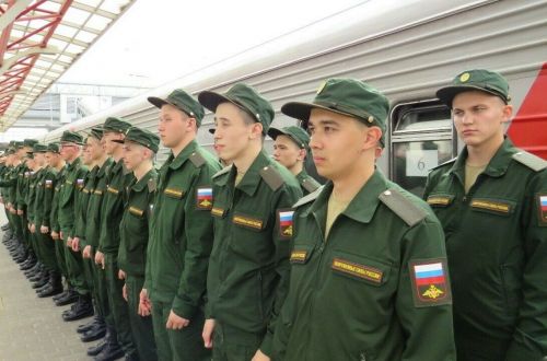 Более 3 тысяч татарстанцев были отправлены на срочную службу в весенний призыв