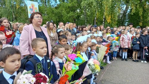 В Бугульме прошли школьные линейки, посвященные Дню знаний
