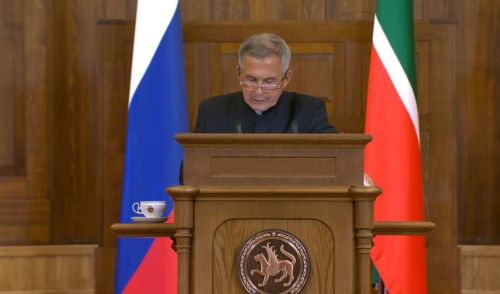 Раис РТ поручил Линару Закирову решить дефицит кадров в здравоохранении