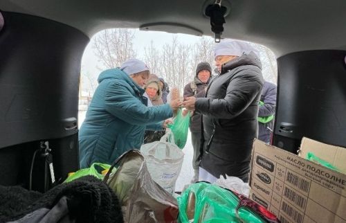 Сестры милосердия раздали более 50 пакетов с продуктами нуждающимся бугульминцам