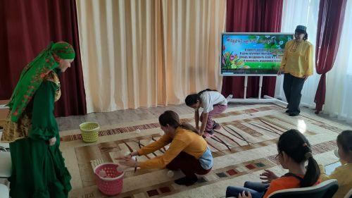 Фольклорное мероприятие провели в центре «Возрождение»