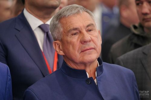 Минниханов поздравил жителей Татарстана с Ураза-байрамом
