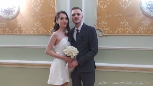 В красивую дату шесть бугульминских пар отпраздновали свадьбу