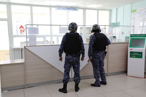 В поликлинике Бугульмы провели антитеррористическую учебную проверку