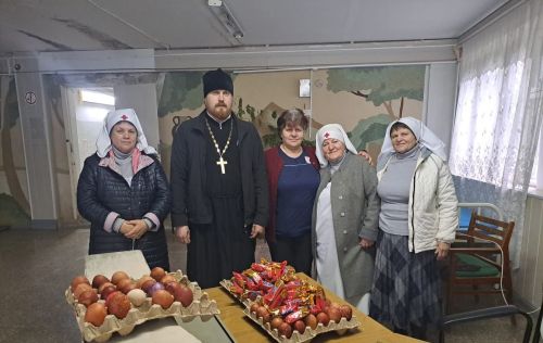 Около 700 человек получили Пасхальные поздравления в Бугульме