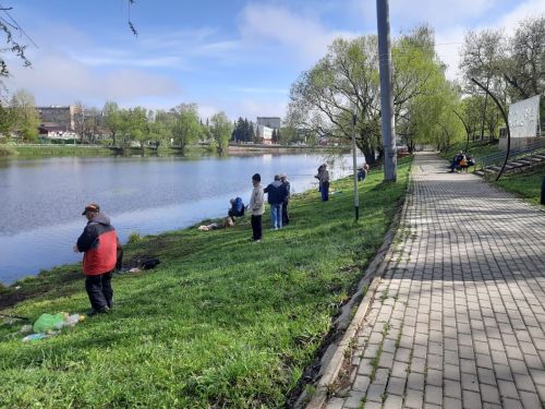 Работники БМЗ продолжают оказывать помощь в рамках городского санитарного двухмесячника