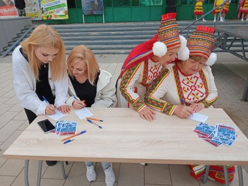 В Бугульме прошла акция «Напиши открытку солдату»