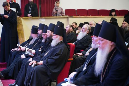 Епископ Альметьевский и Бугульминский Мефодий принял участие в работе круглого стола