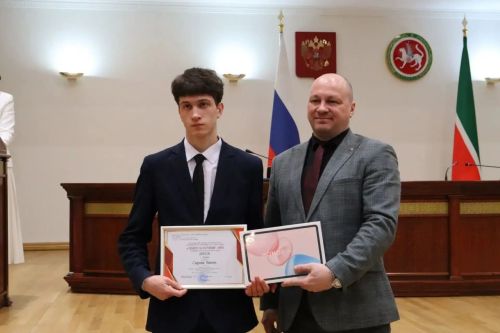 Школьник из Бугульмы победил в конкурсе антикоррупционной направленности