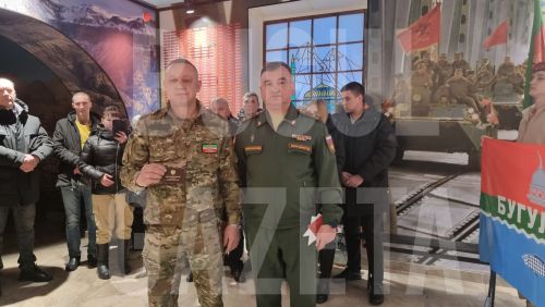Из Бугульмы трое мужчин отправились на защиту интересов страны