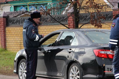 Дәүләт автоинспекциясе Бөгелмә районында чит ил машиналарын тикшерде