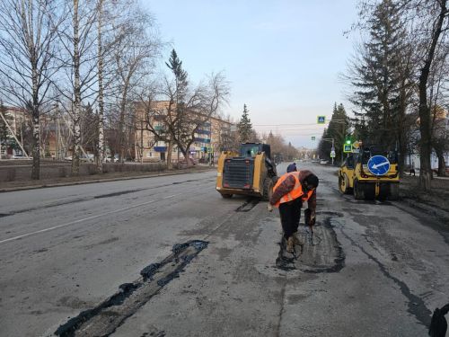 В Бугульме начался ямочный ремонт дорог
