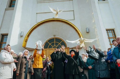 Благовещение 7 апреля 2025: традиции, приметы и главные запреты праздника