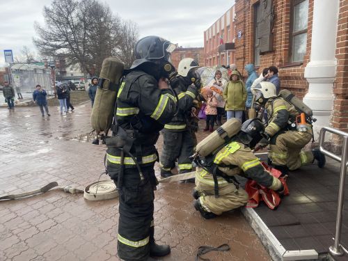 В Бугульминском драмтеатре провели эвакуацию