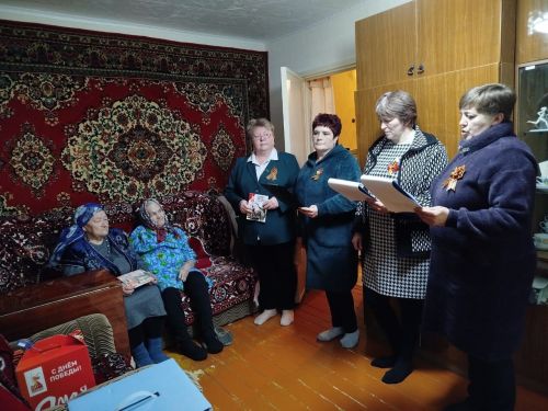 В Бугульминском районе поздравляют пожилых с 9 Мая