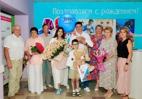 В Бугульме в преддверии Дня России состоялась торжественная выписка новорождённого