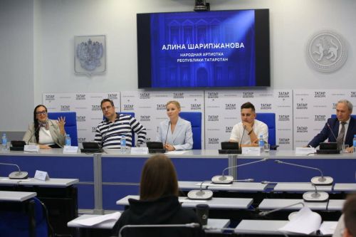 На балконах мэрии Казани пройдет театральный перформанс по мотивам оперетты Штрауса