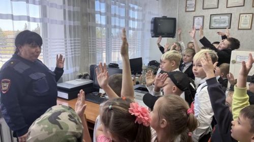 Юные бугульминцы с экскурсией посетили правоохранительные органы