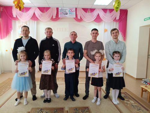 В детсаду Бугульмы определили лучшего папу-шахматиста