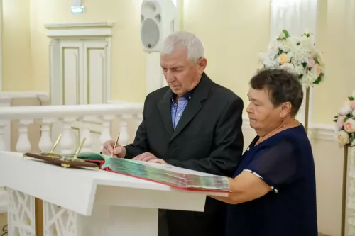 Золото сквозь годы: семья Жирновых из Бугульмы отметила 50-летие совместной жизни