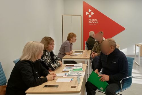 В Бугульме провели ярмарку вакансий для участников СВО и членов их семей