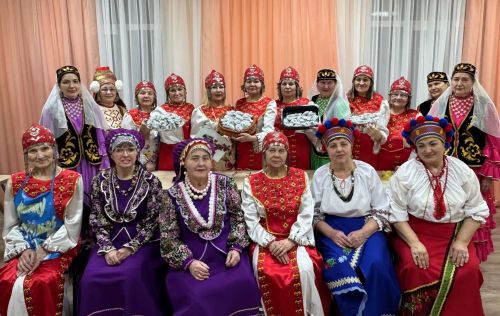 Ароматные травяные сборы приготовили бойцам СВО народные коллективы Дома техники