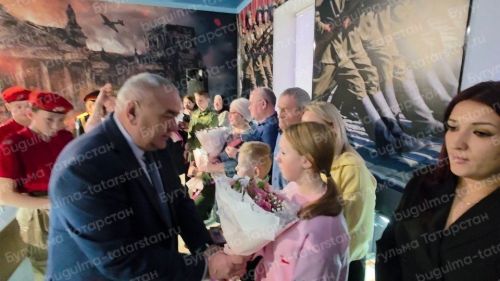 В Бугульме прошла церемония передачи наград семьям героев