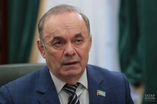 Экзам Губайдуллин поздравил глав муниципалитетов и ветеранов местного самоуправления с профессиональным праздником